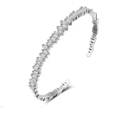 Chic Geometric Gemstone Bracelet