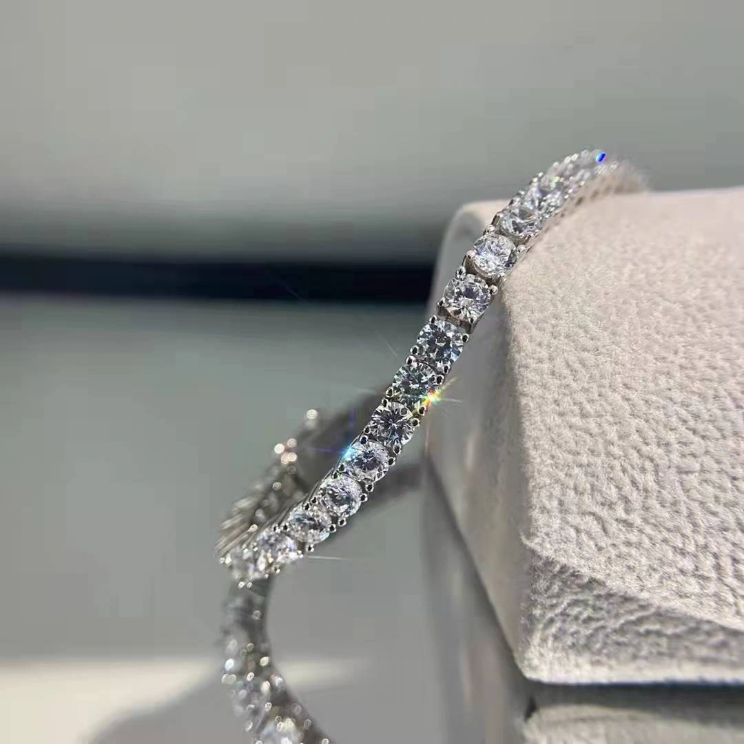 Statement Elegant Moissanite Diamond Bracelet (3)