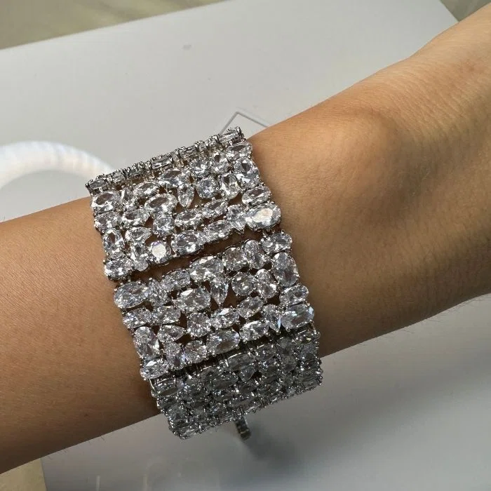 Statement sparkly bracelet with embedded crystals (18)