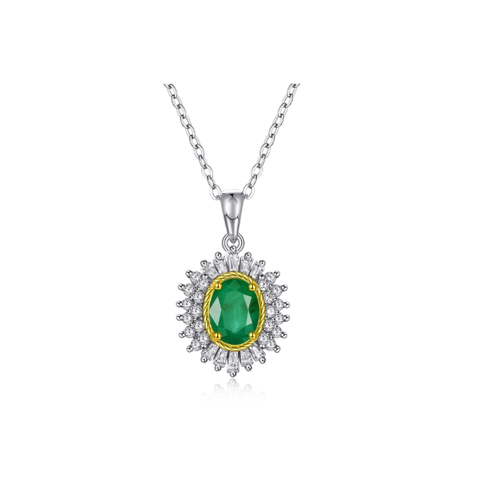 Beautiful pendant necklace with emerald birthstone 1