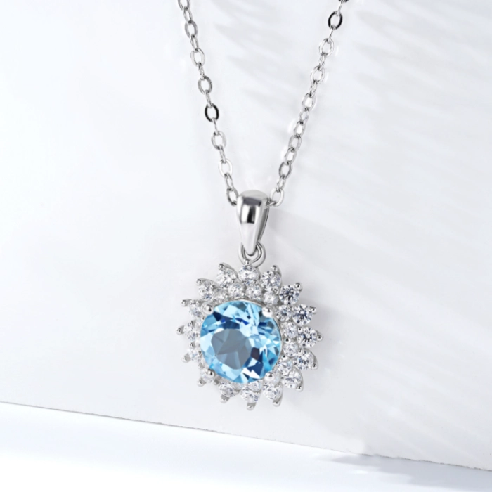 Elegant pendant necklace with topaz birthstone 2